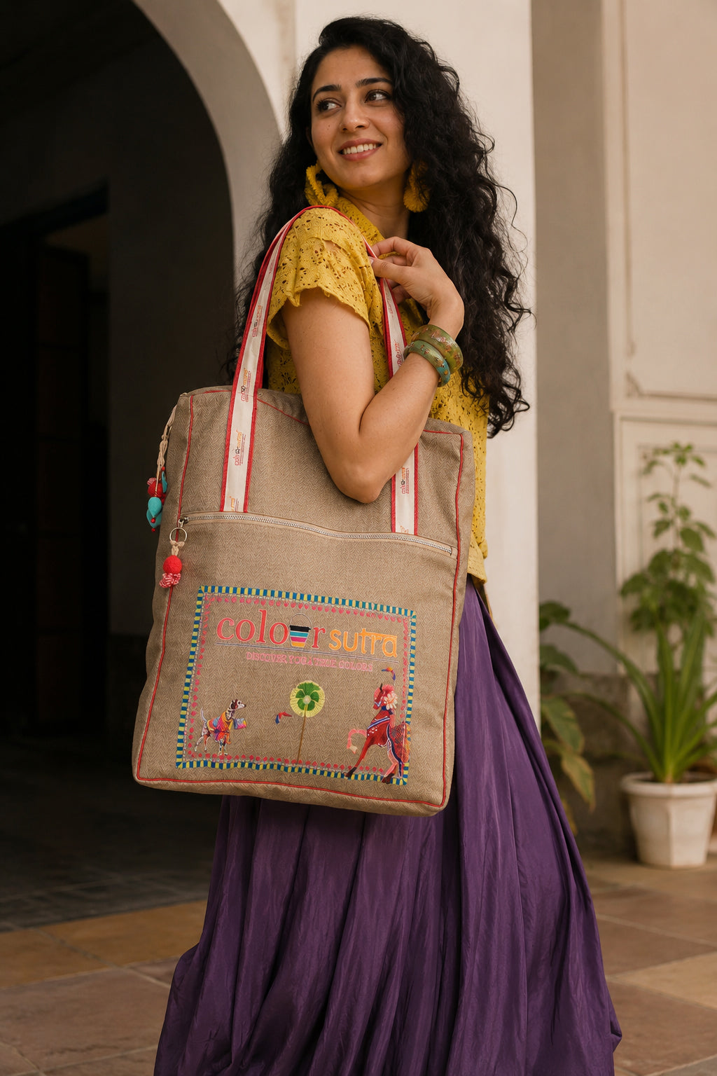 CAMOUFLAGE COMFORT- Beige tote bag