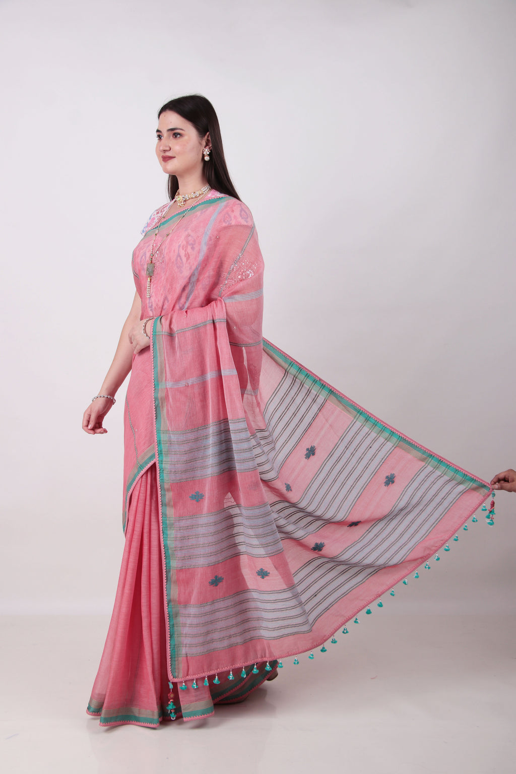 MANJARI Pink Saree