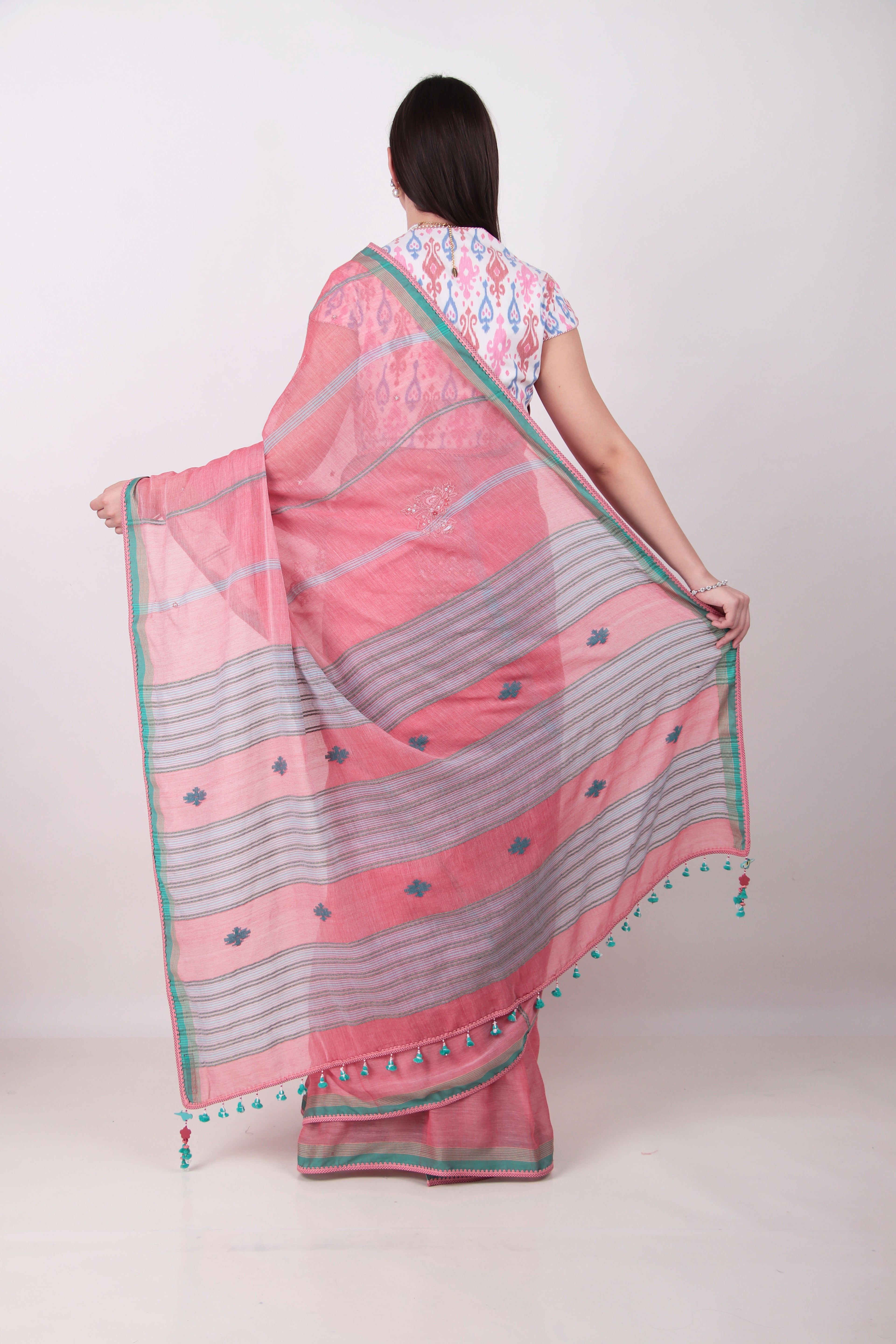 MANJARI Pink Saree