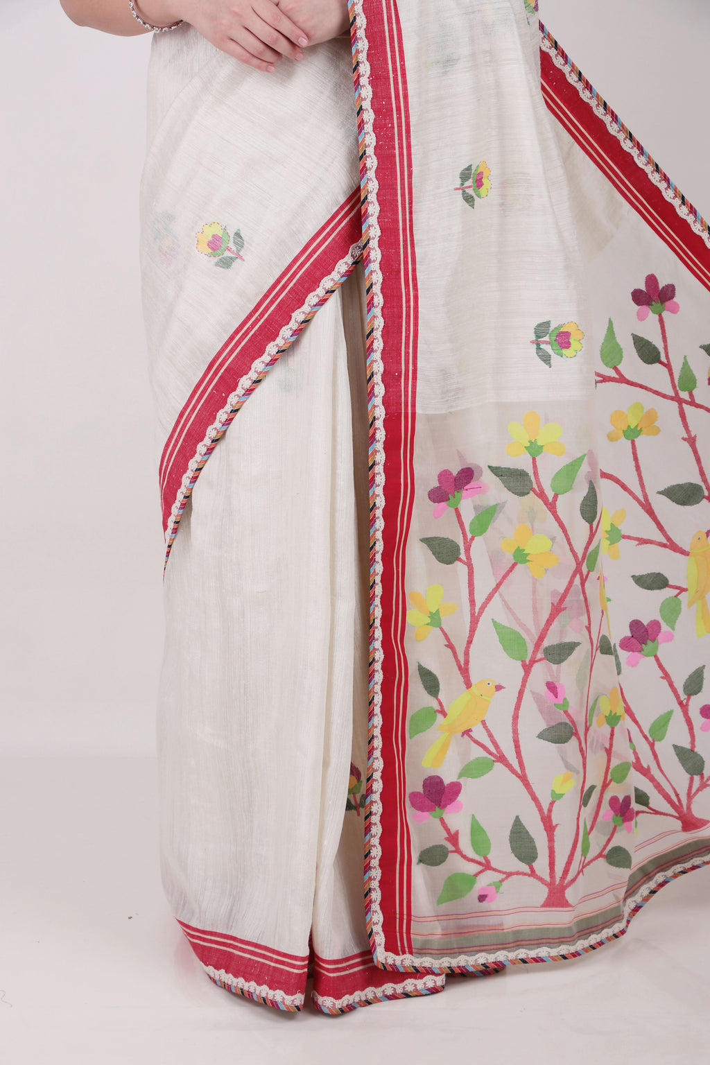 PANKHURI - Off white saree