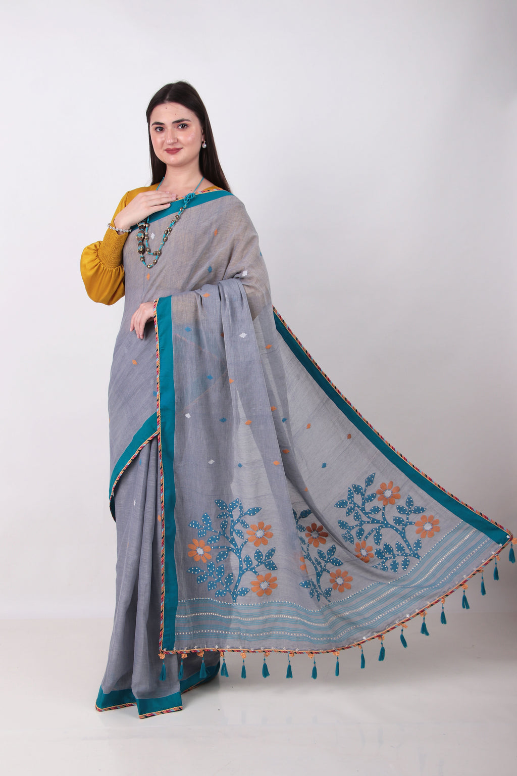 Vanani - Bluish Grey Saree