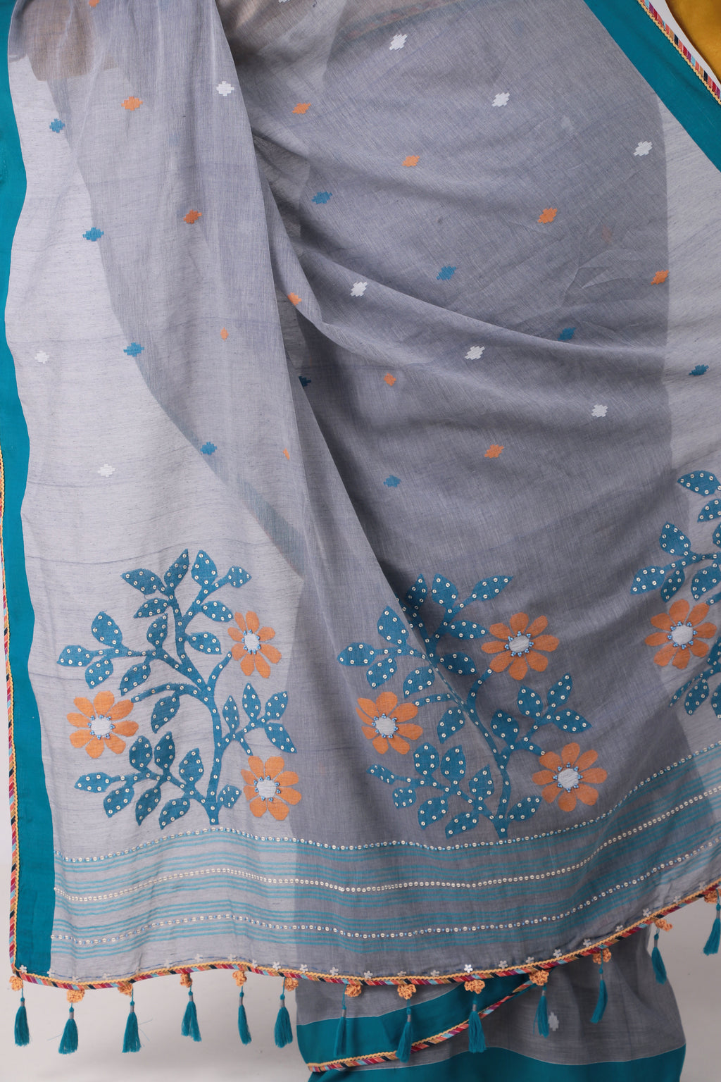 Vanani - Bluish Grey Saree