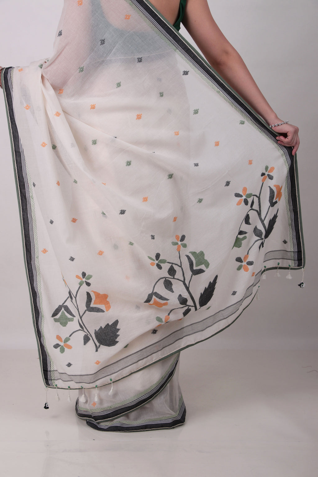AVANI- off white Saree