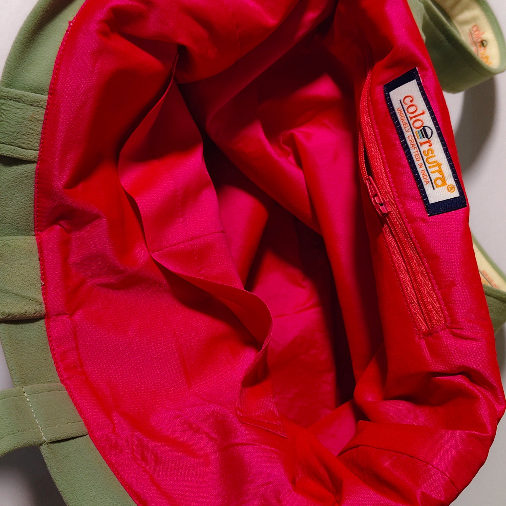 WILDERNESS RETREAT – Sage green tote bag