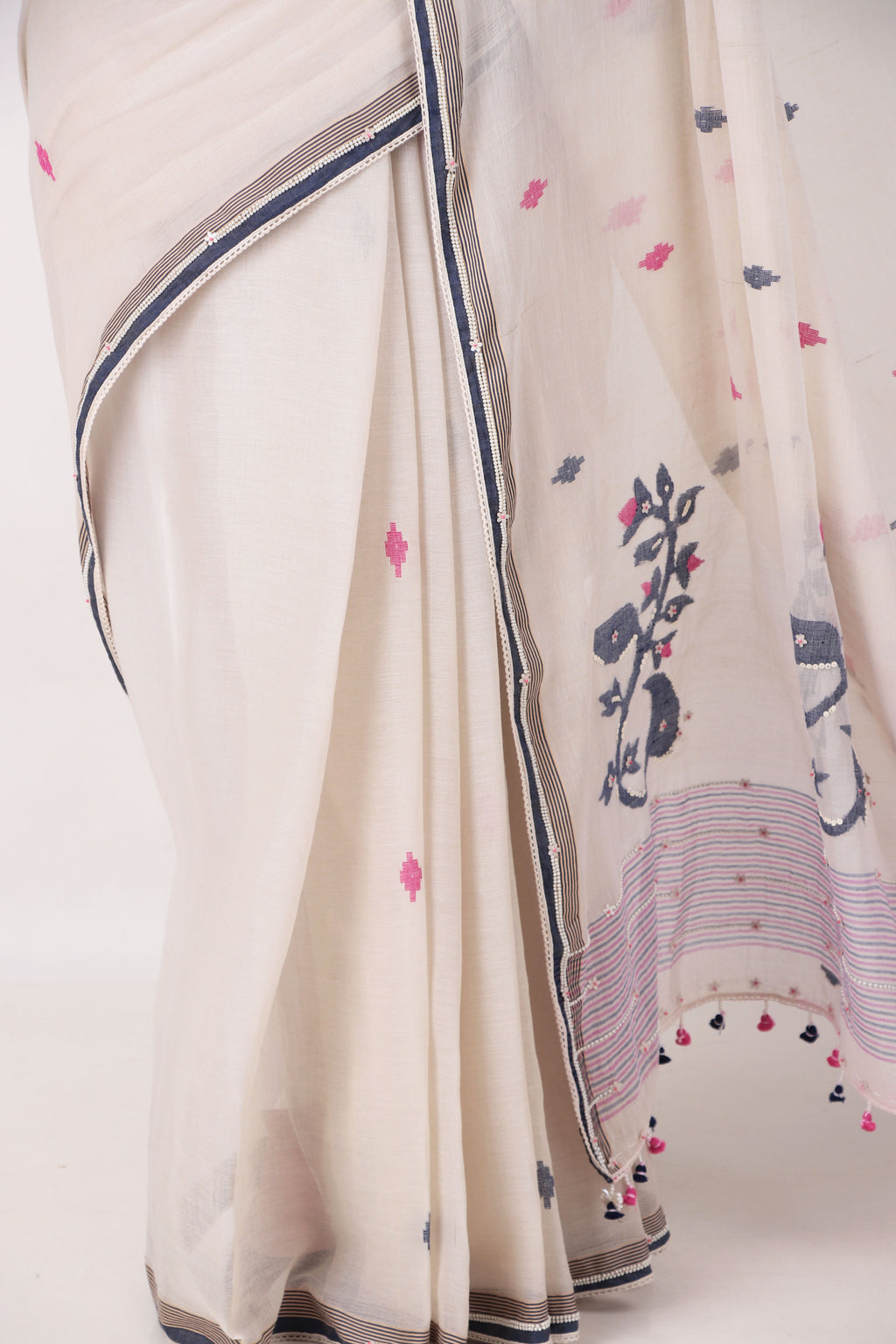 AKRITI  chalk white Saree