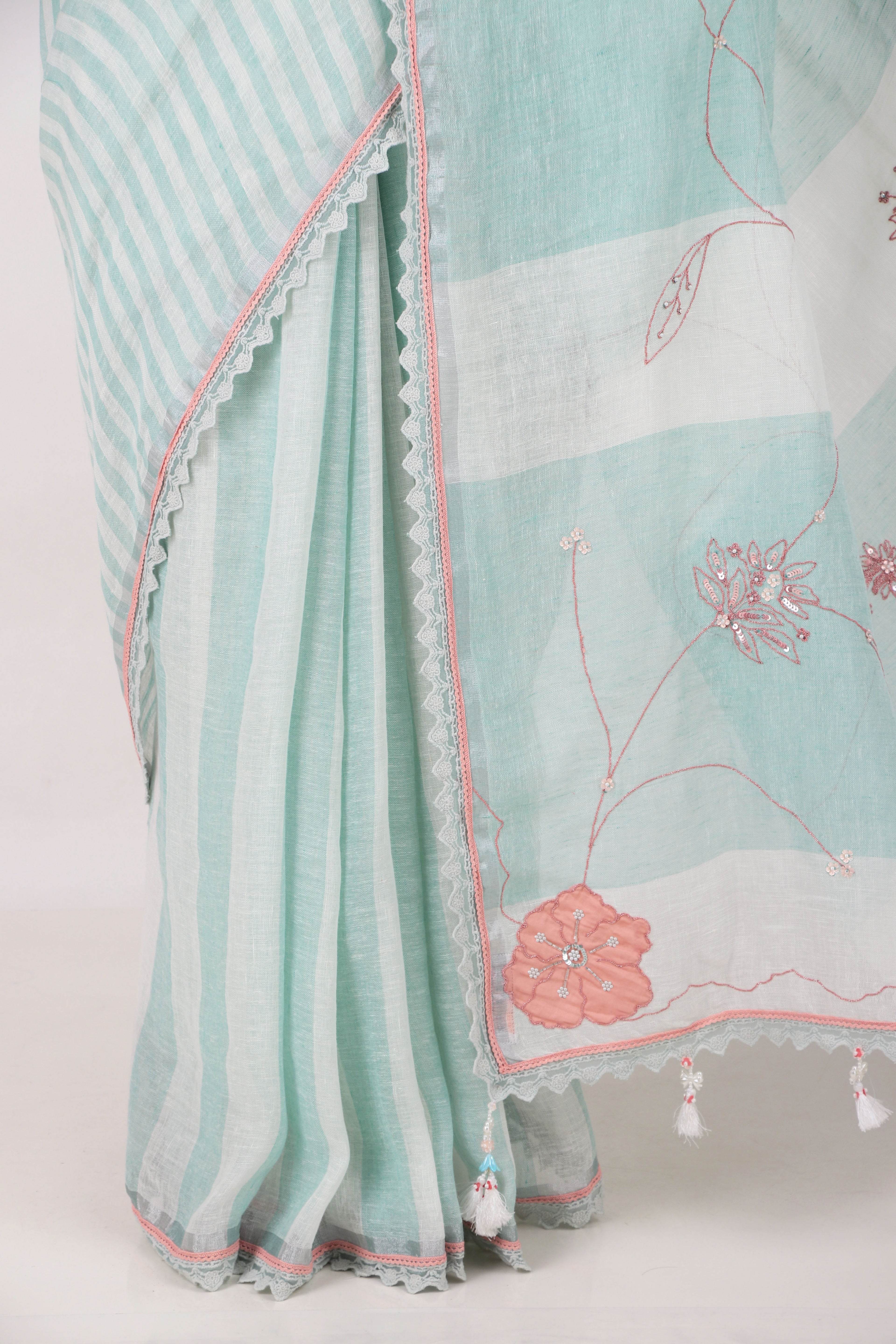 RHEA - Pastel blue Linen Saree