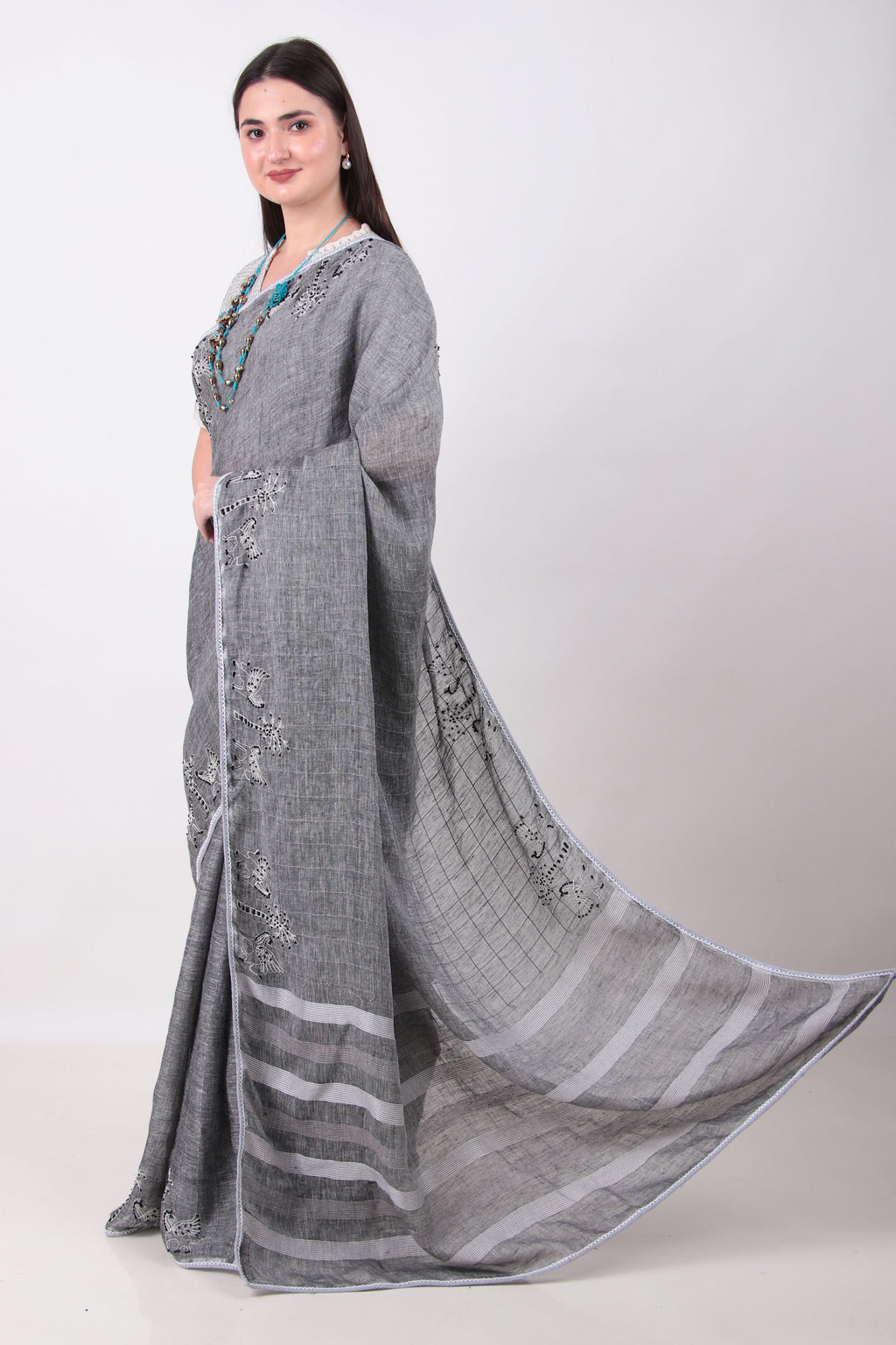 MAHIKA- Grey Saree