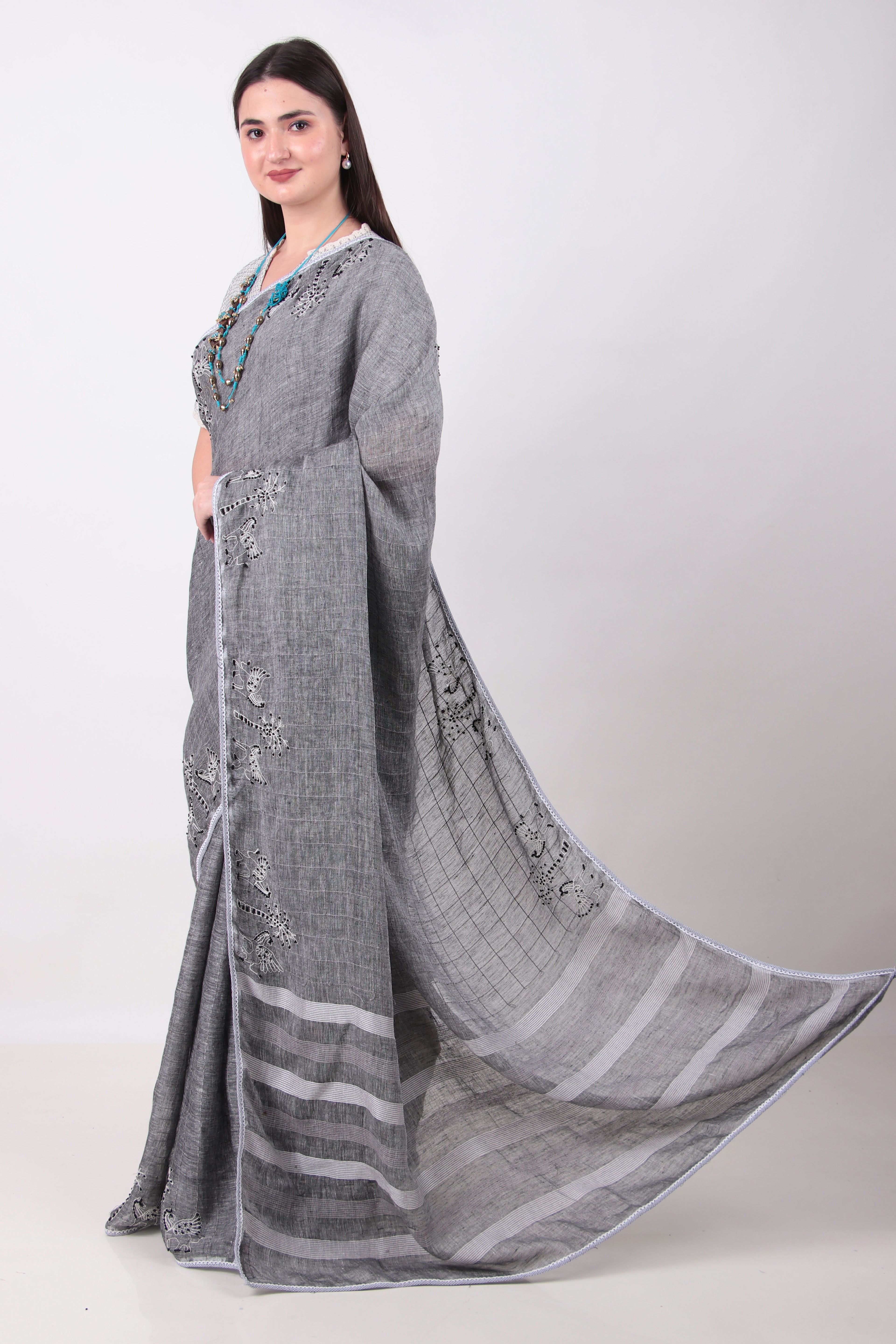 MAHIKA- Grey Saree